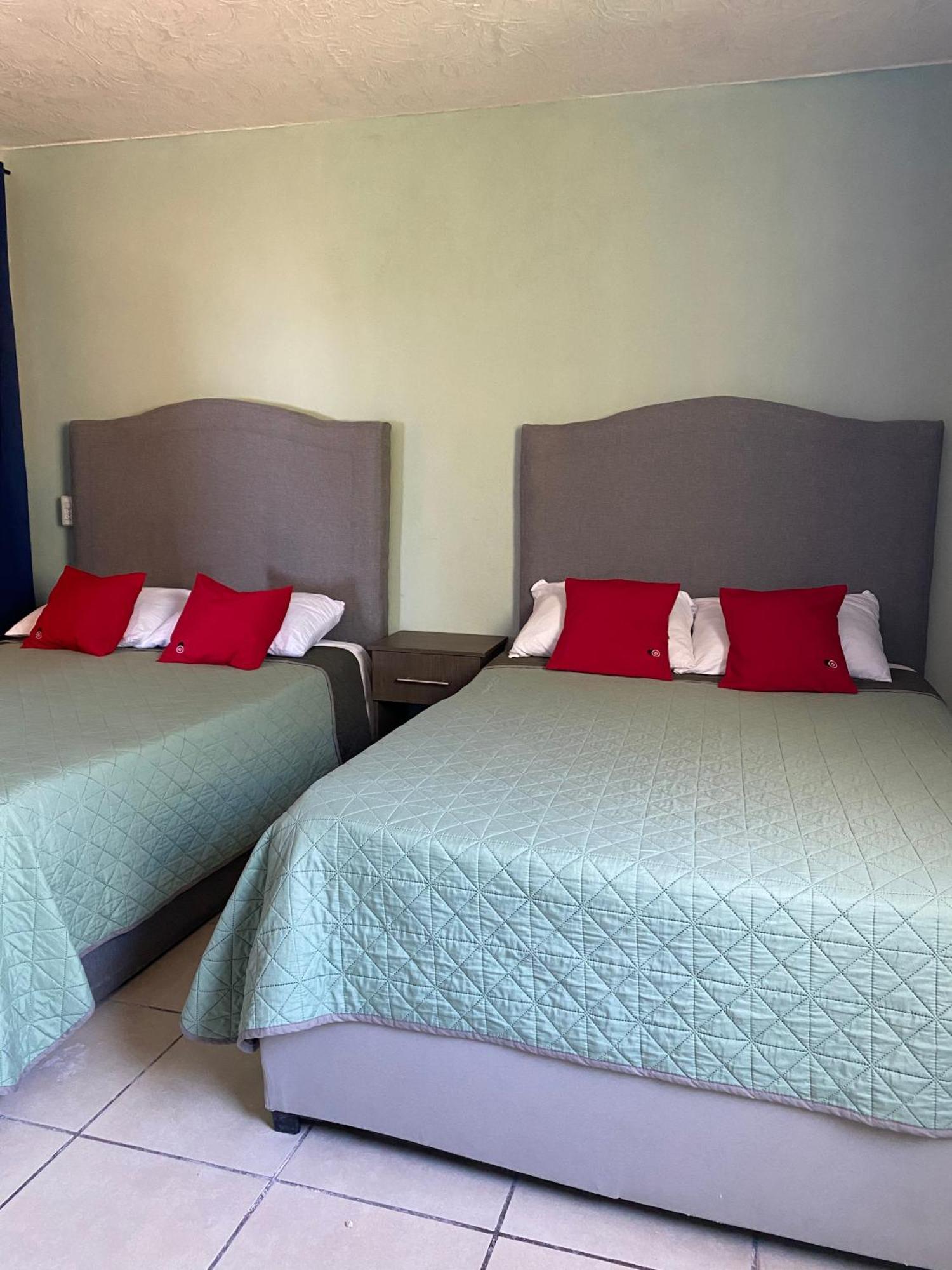 Aparthotel 4 Venator House Boutique León Zewnętrze zdjęcie